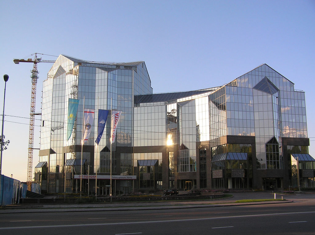 Популярные маршруты частных перелётов из Алматы